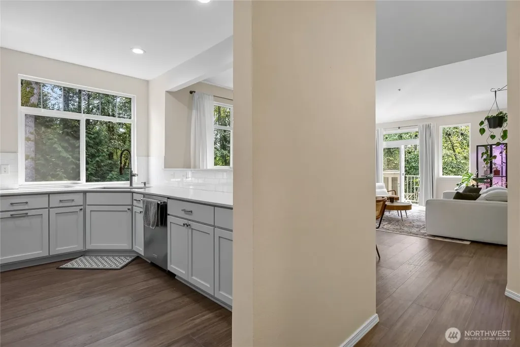12712 Admiralty Way Everett WA 98204