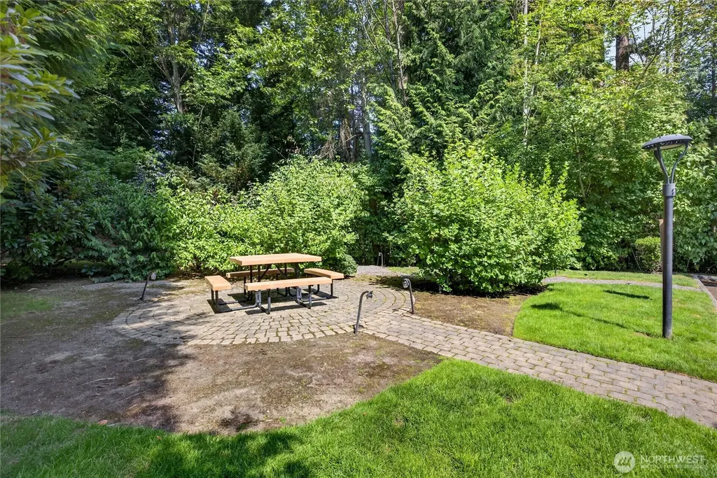12712 Admiralty Way Everett WA 98204