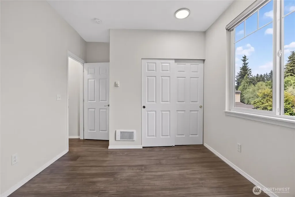 12712 Admiralty Way Everett WA 98204