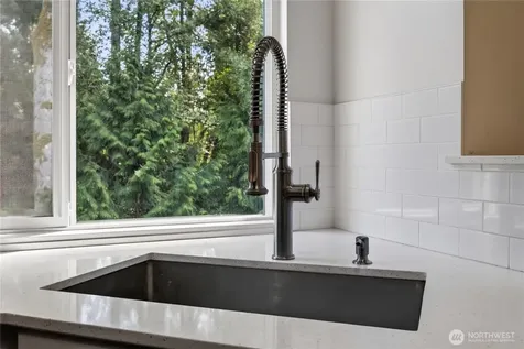 12712 Admiralty Way Everett WA 98204