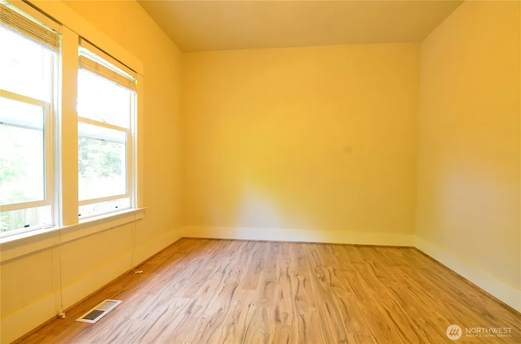 2138 N 50 Street Seattle WA 98103