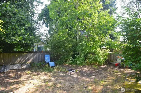 2138 N 50 Street Seattle WA 98103