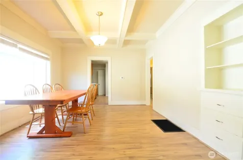 2138 N 50 Street Seattle WA 98103