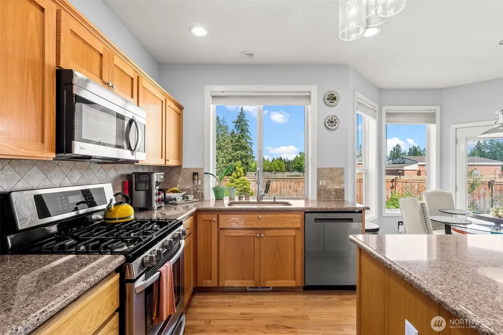 16805 95th Avenue E Puyallup WA 98375