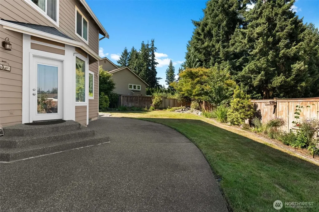 16805 95th Avenue E Puyallup WA 98375