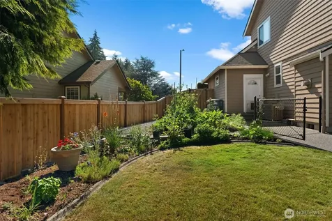 16805 95th Avenue E Puyallup WA 98375