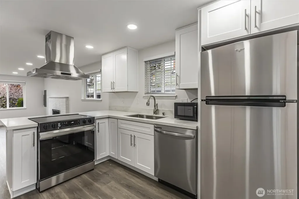 4424 S Holly Street Seattle WA 98118