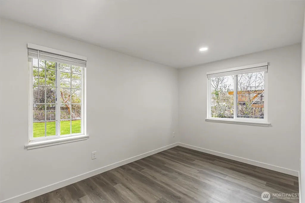 4424 S Holly Street Seattle WA 98118