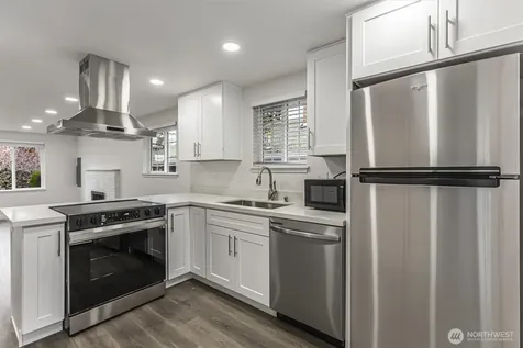 4424 S Holly Street Seattle WA 98118