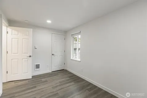 4424 S Holly Street Seattle WA 98118