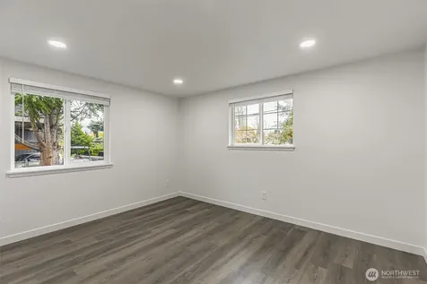 4424 S Holly Street Seattle WA 98118