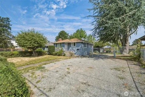 4424 S Holly Street Seattle WA 98118