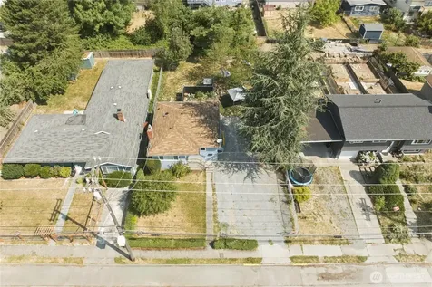 4424 S Holly Street Seattle WA 98118