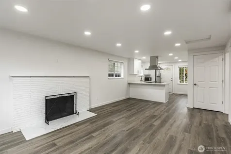4424 S Holly Street Seattle WA 98118