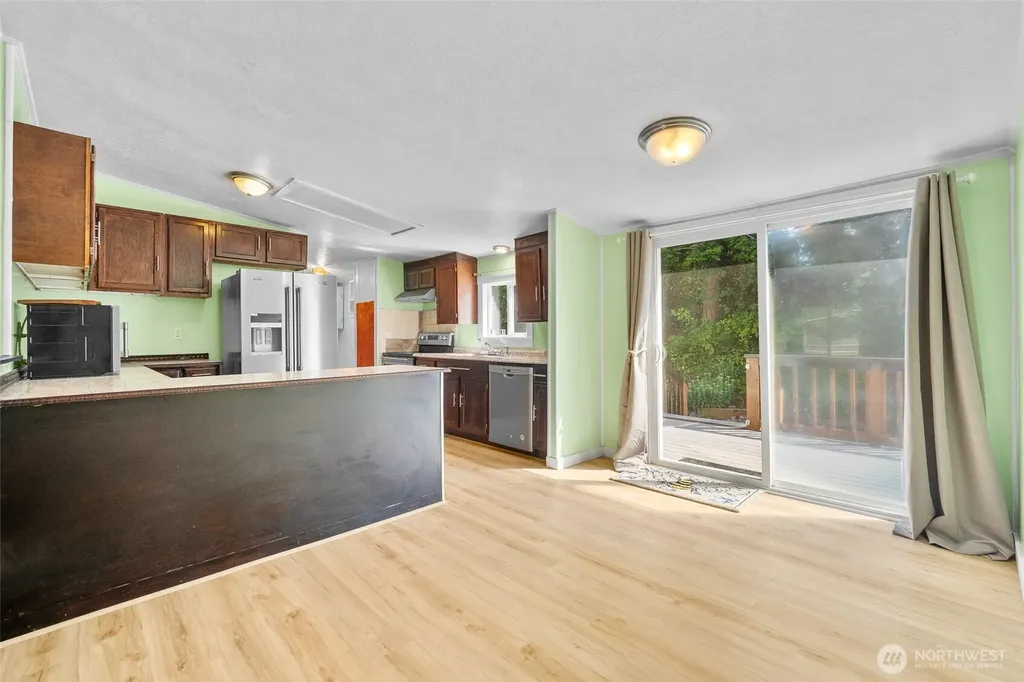 4672 Birch Bay Lynden Road Blaine WA 98230