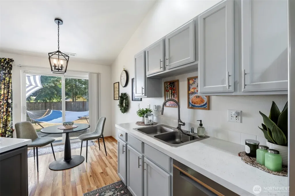 2025 Kempton Street SE Olympia WA 98501