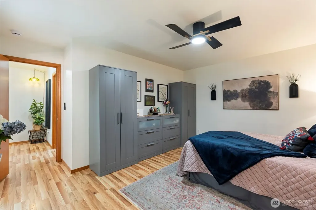 2025 Kempton Street SE Olympia WA 98501