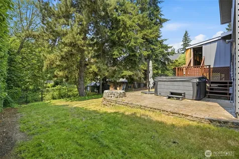 953 Nile Avenue NE Renton WA 98059