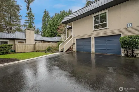1607 102nd Place NE Bellevue WA 98004