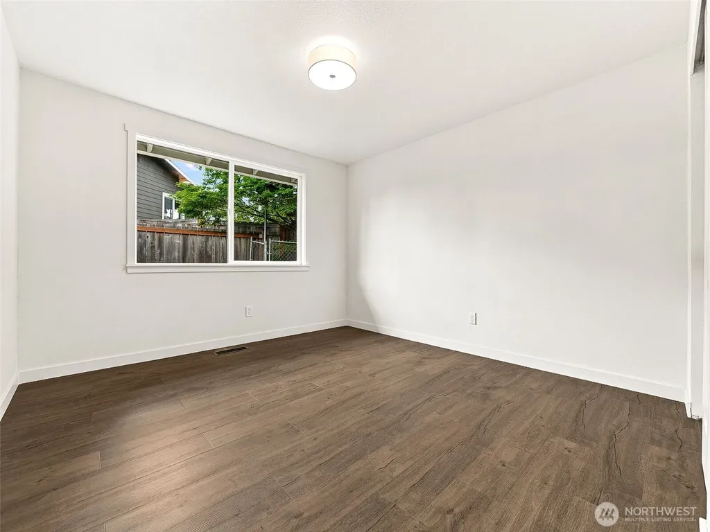 3116 200th Avenue E Lake Tapps WA 98391