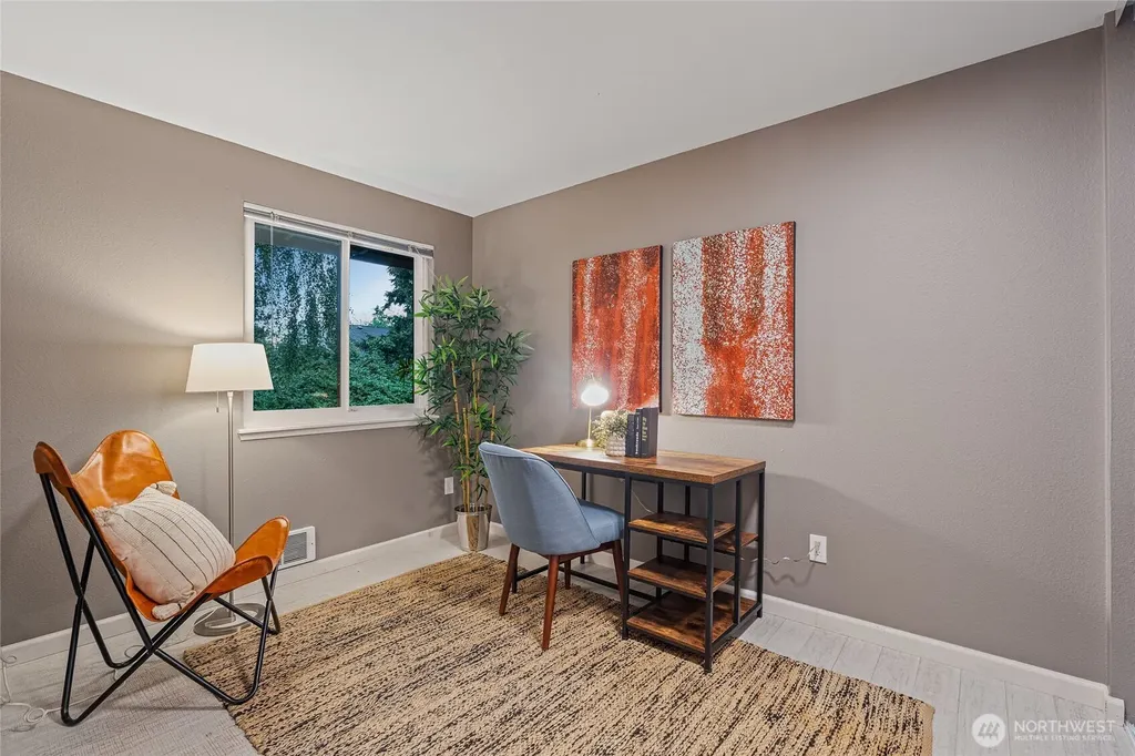10053 NE 138th Place Kirkland WA 98034