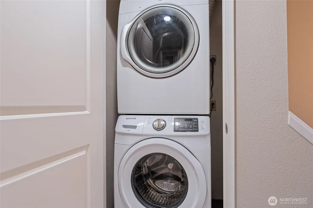 10053 NE 138th Place Kirkland WA 98034