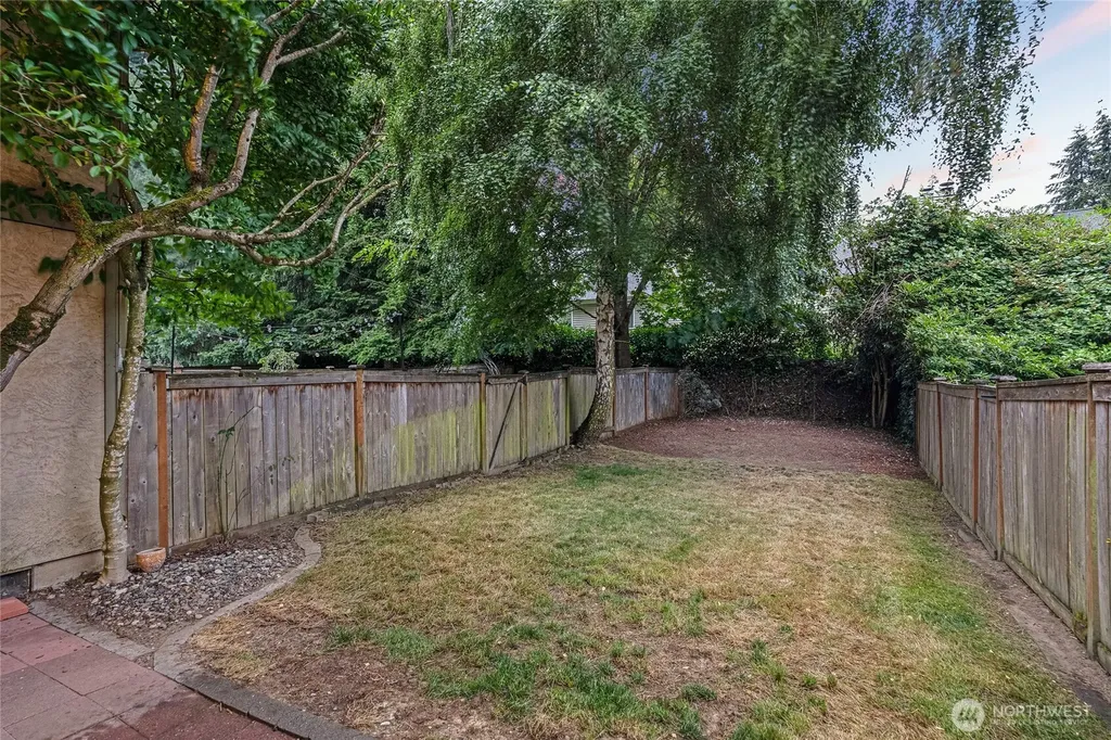 10053 NE 138th Place Kirkland WA 98034