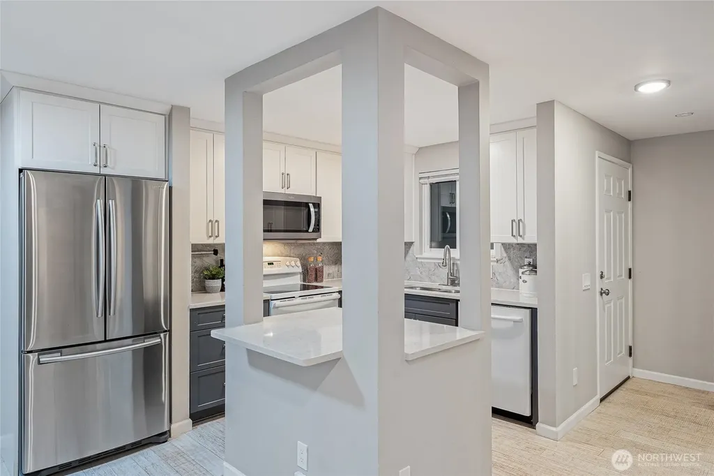 10053 NE 138th Place Kirkland WA 98034