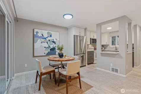 10053 NE 138th Place Kirkland WA 98034