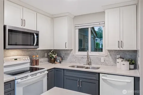 10053 NE 138th Place Kirkland WA 98034