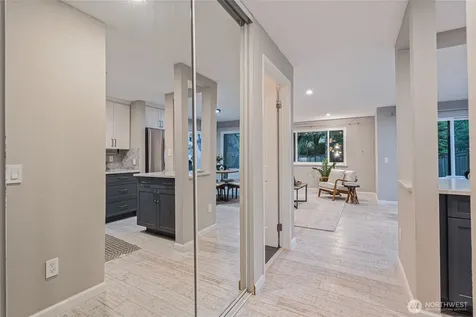 10053 NE 138th Place Kirkland WA 98034