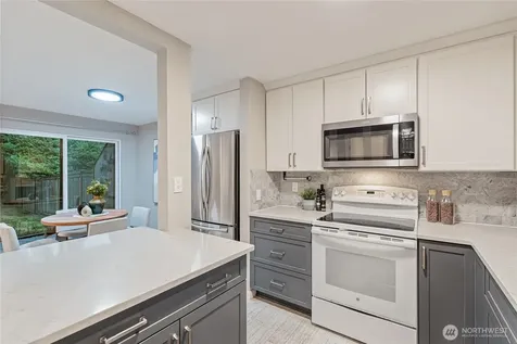 10053 NE 138th Place Kirkland WA 98034
