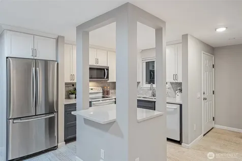 10053 NE 138th Place Kirkland WA 98034