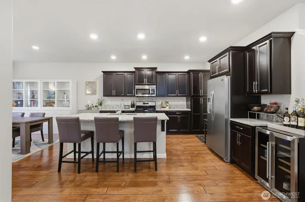 19711 26th Avenue W Lynnwood WA 98036