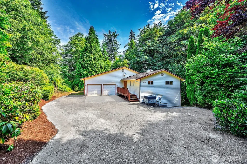 10110 175th Place SE Snohomish WA 98296