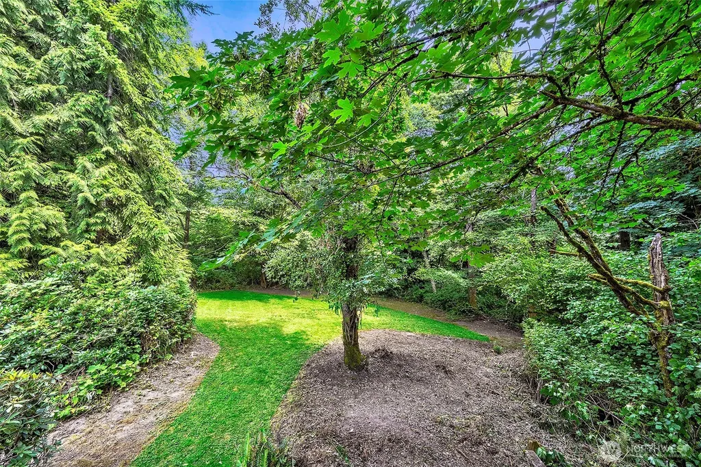 10110 175th Place SE Snohomish WA 98296