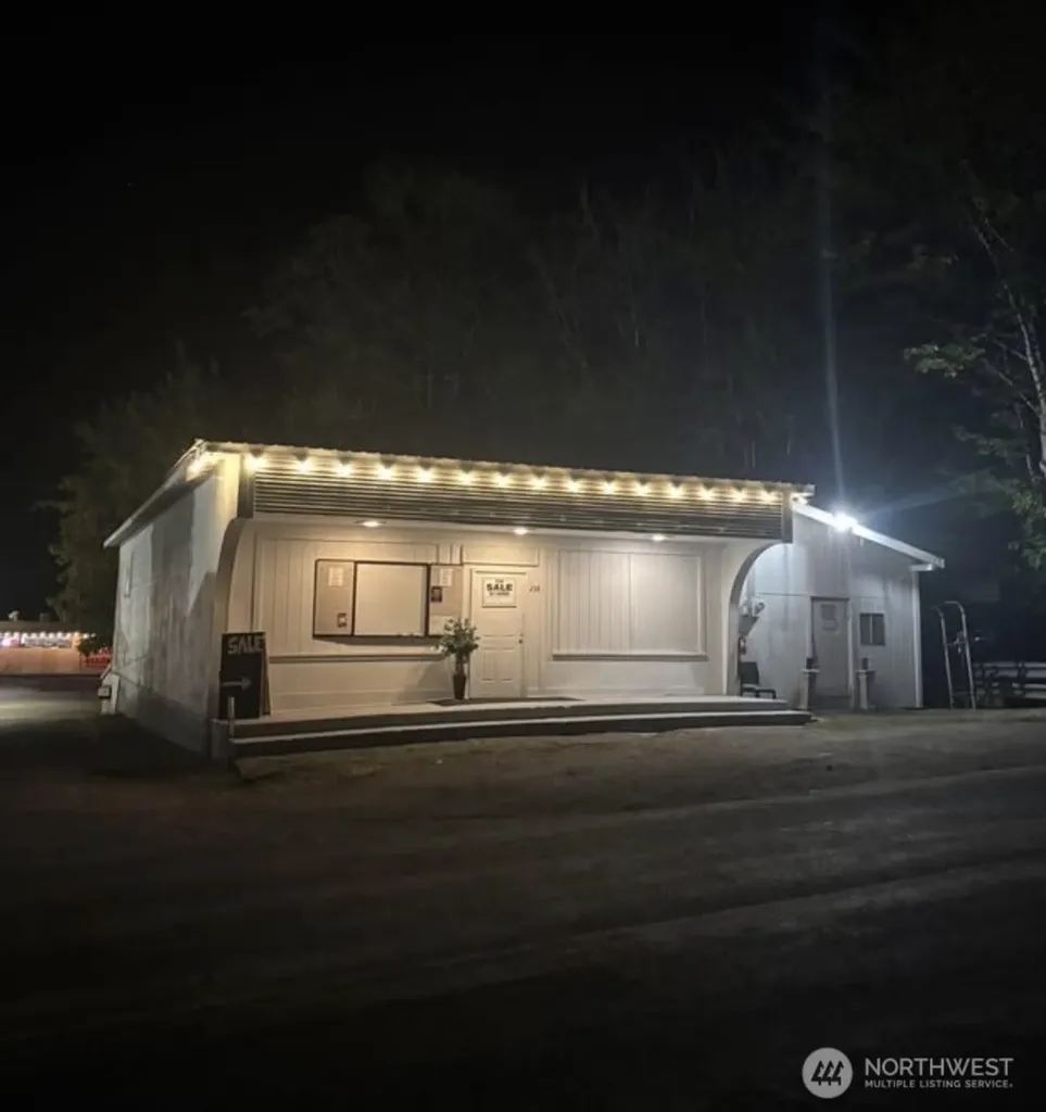 216 Silverbrook Road White Pass WA 98377