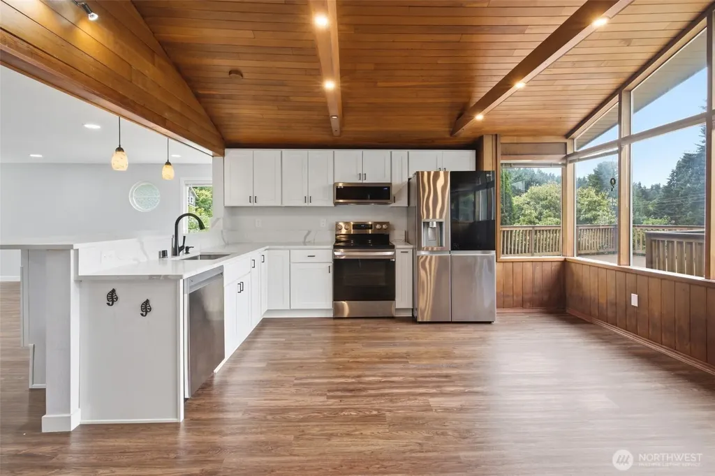 11331 E Riverside Drive Bothell WA 98011