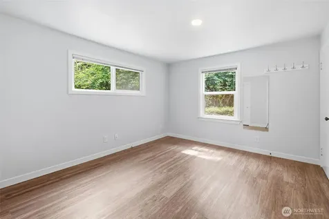 11331 E Riverside Drive Bothell WA 98011