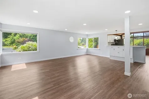 11331 E Riverside Drive Bothell WA 98011