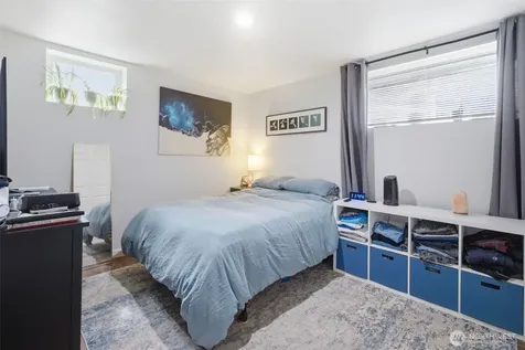 11331 E Riverside Drive Bothell WA 98011