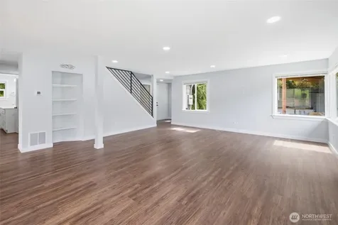11331 E Riverside Drive Bothell WA 98011
