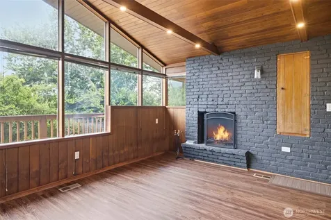11331 E Riverside Drive Bothell WA 98011