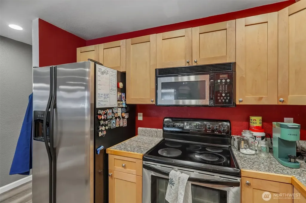 12037 100th Avenue NE Kirkland WA 98034