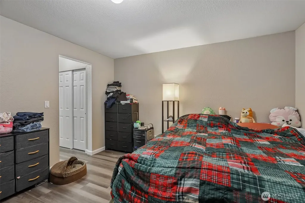 12037 100th Avenue NE Kirkland WA 98034