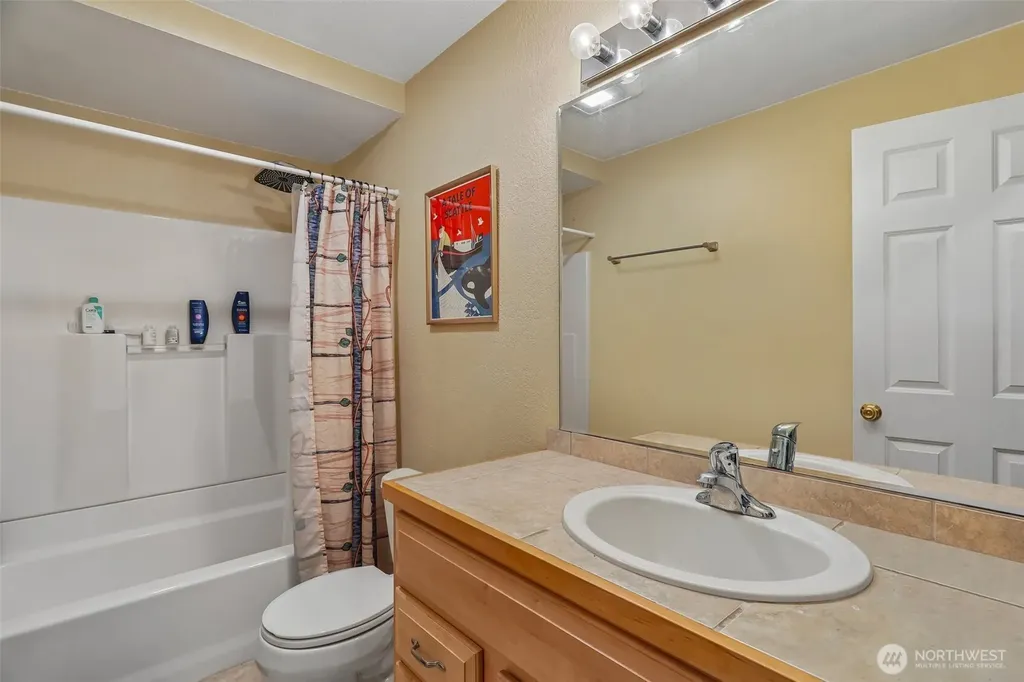 12037 100th Avenue NE Kirkland WA 98034
