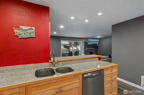 12037 100th Avenue NE Kirkland WA 98034