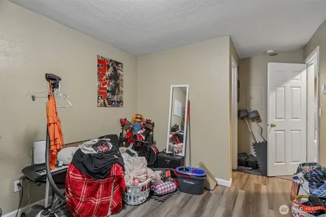 12037 100th Avenue NE Kirkland WA 98034