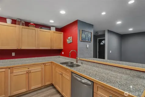 12037 100th Avenue NE Kirkland WA 98034