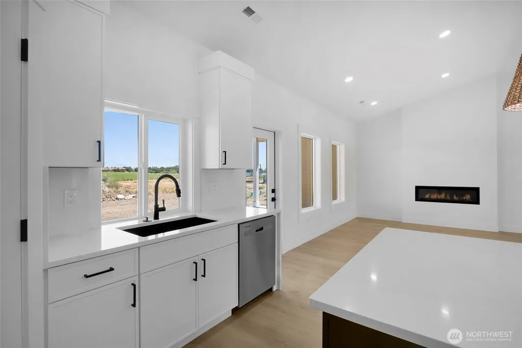 7471 Redmond Road NE Moses Lake WA 98837